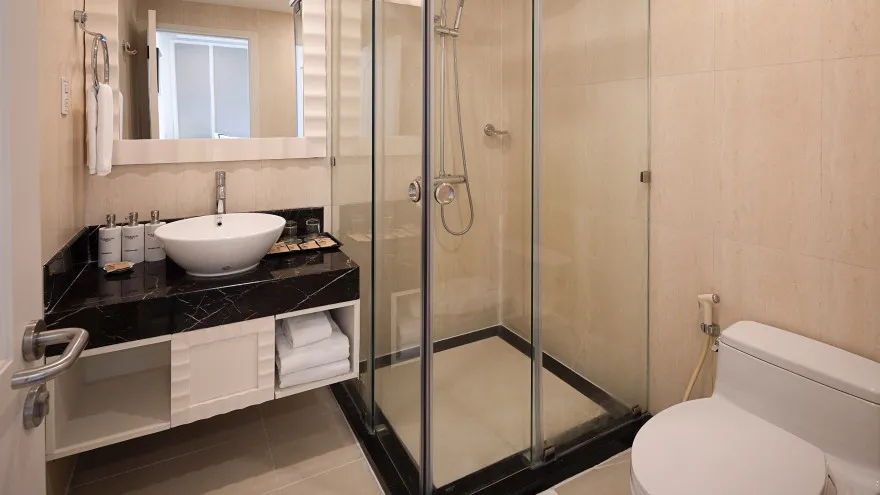 Senior Deluxe Double Window – Sakura-1
